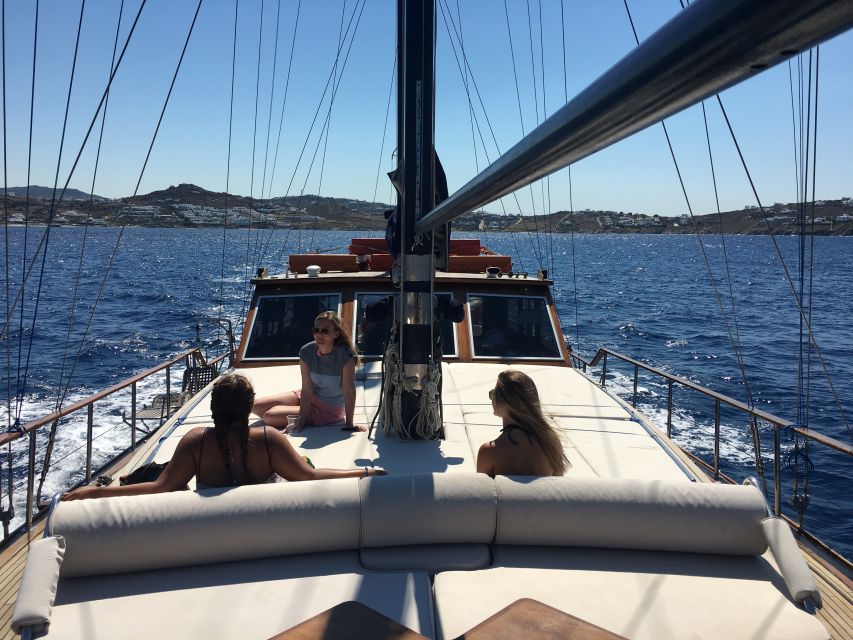 Mykonos: Sunset Boat Cruise With Light Dinner & Drinks - Customer Feedback