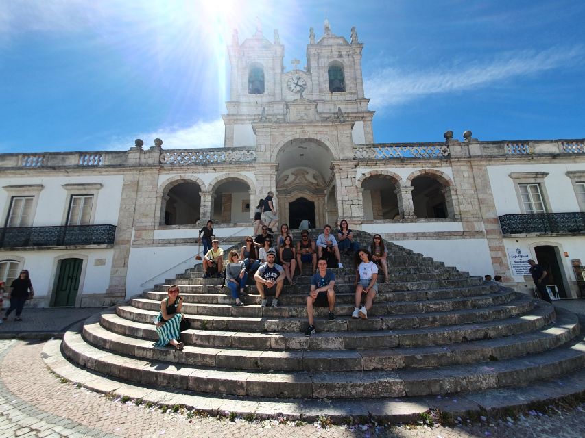 Nazaré & Óbidos - Private 7-Hour Tour From Lisbon - Journey to Óbidos