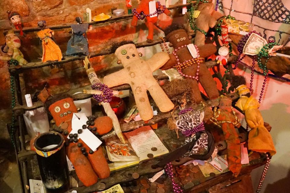 New Orleans: Guided City Drive and Steamboat Cruise - Voodoo at Historic Voodoo Museum