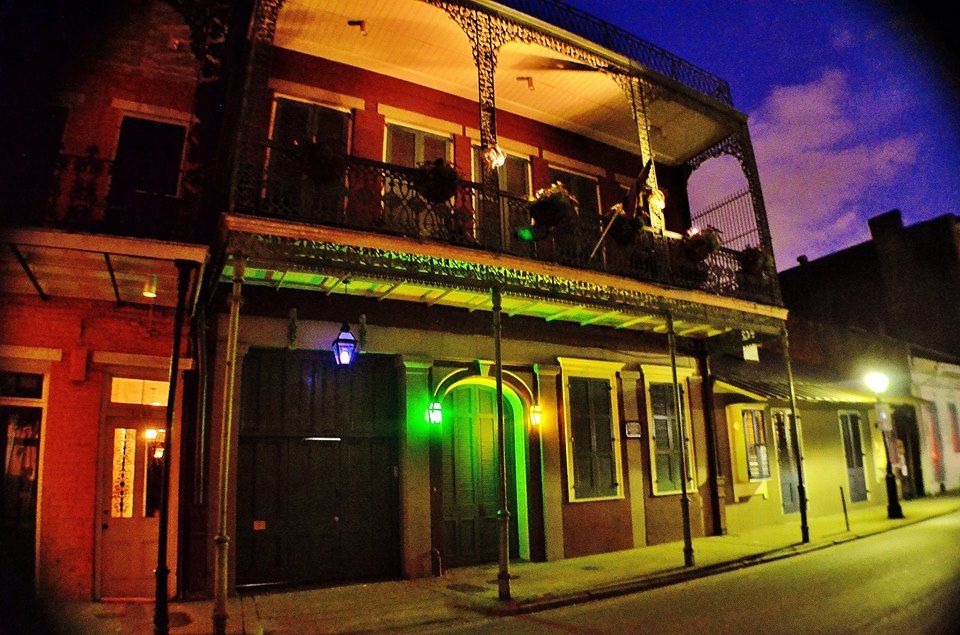 New Orleans: Legends, Folklore, Superstitions & Spells - History, Culture, Cuisine, and Architecture