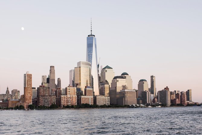 New York City Sunset Cruise on a Yacht - Key Landmarks Along the Route