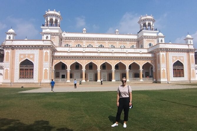 Old City Walk in Hyderabad With Professional Guide to Go Back 400 Years in Time - Exploring Chomahalla Palace