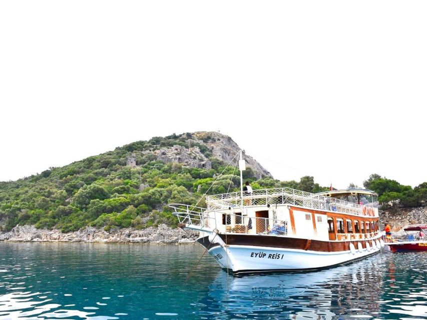Ölüdeniz: Butterfly Valley Boat Trip With Buffet Lunch - Customer Experience and Reviews