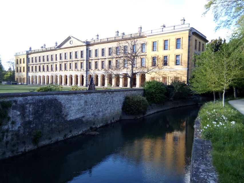 Oxford: C.S. Lewis & J.R.R. Tolkien Guided Walking Tour - Accessibility Features