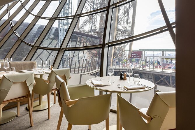 Paris Early Dinner at Eiffel Towers Madame Brasserie Restaurant - Accessibility and Logistics