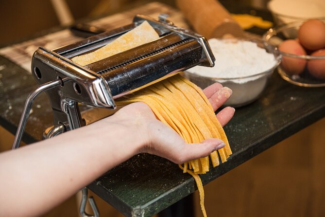 Pasta and Tiramisu Making Class at the Trevi Fountain - Meeting Point and Start Time