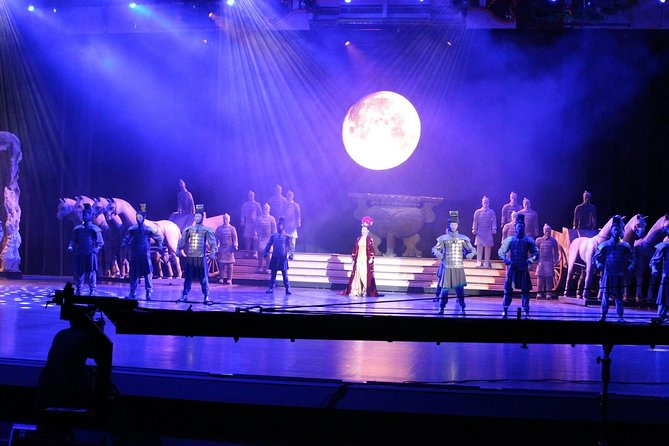 Pattaya Colosseum Cabaret Show Entrance Ticket - Visitor Reviews