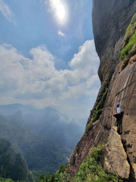 Pedra Da Gávea RJ - Guide Safety Equipment - Role of Experienced Guides