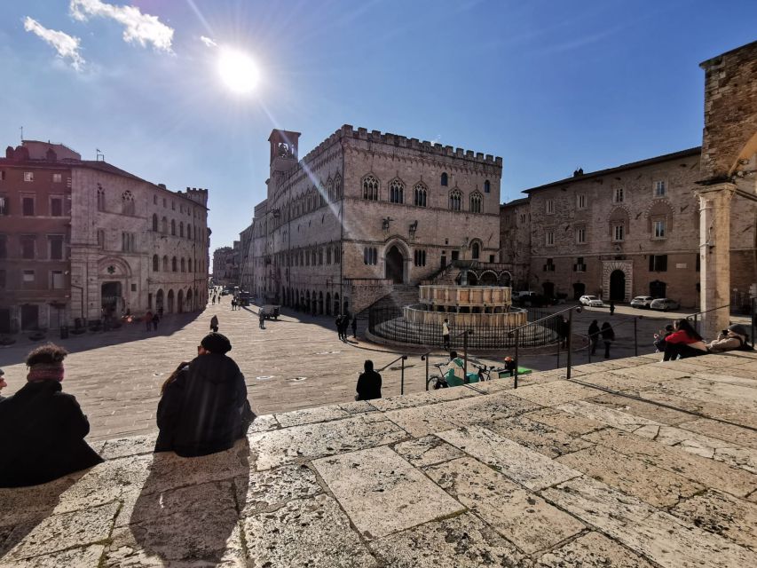 Perugia: Old Town Walking Tour, Piazza IV Novembre - Unique Tour Experience