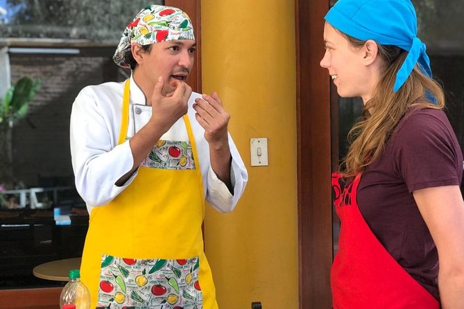 Peruvian Cooking Class + Piscosour Class + Visit the Local Market - Transportation and Meeting Point