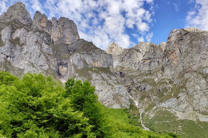 Picos De Europa and Potes Guided Tour From Santander - Pickup and Drop-off Service