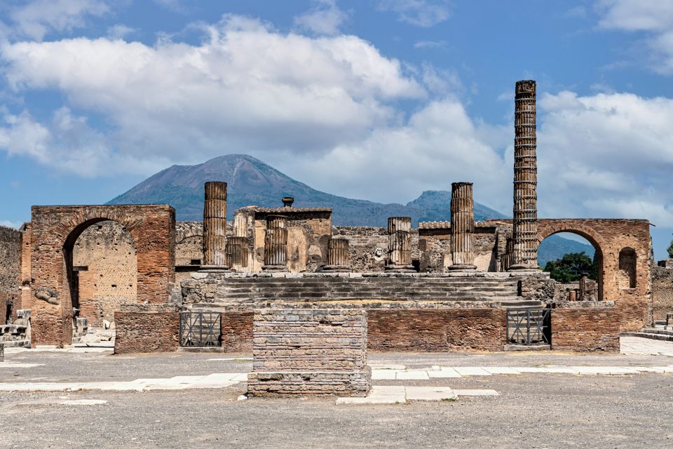 Pompeii: Guided Walking Tour With Entrance Ticket - Important Information to Know