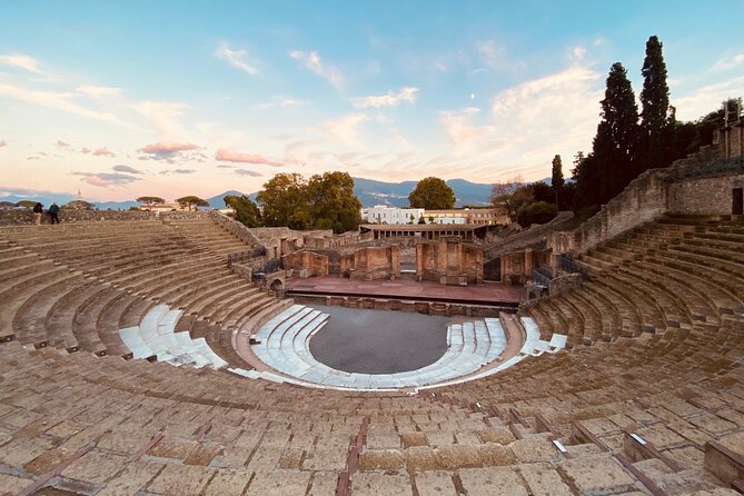 Pompeii Private Tour With an Archaeologist and Skip the Line - 3 Hours - Transportation and Arrival