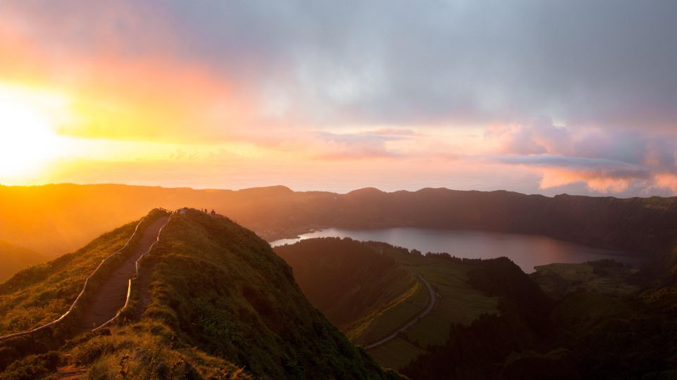 Ponta Delgada: Small Group Private Island Tour up to 8 Pers. - Inclusions and Exclusions