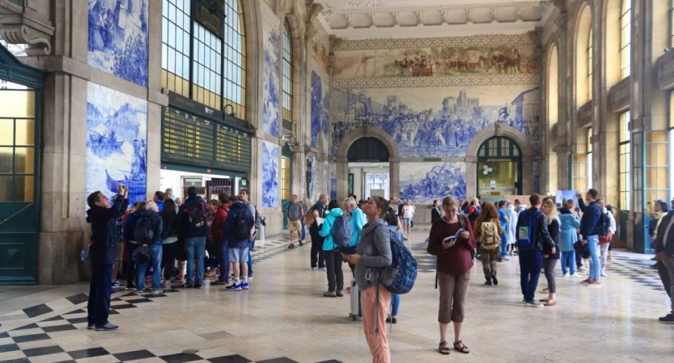 Porto: Private Guided Personalized Walking Tour With Pickup - Mercado Do Bolhão