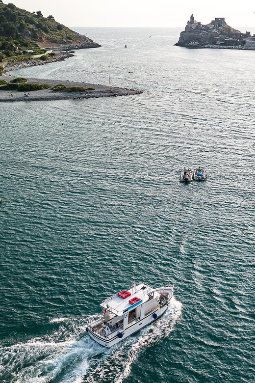 Portovenere: Islands Private Boat Trip With Meal on Board - Meal and Beverage Options