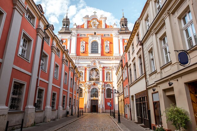 Poznań Experience 2-Hour Guided Walking Tour - Group Size and Pricing