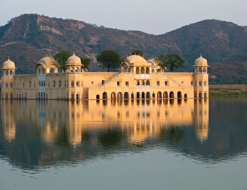 Private Car and Driver Hire in Jaipur For City Tour - Custom Itinerary Options