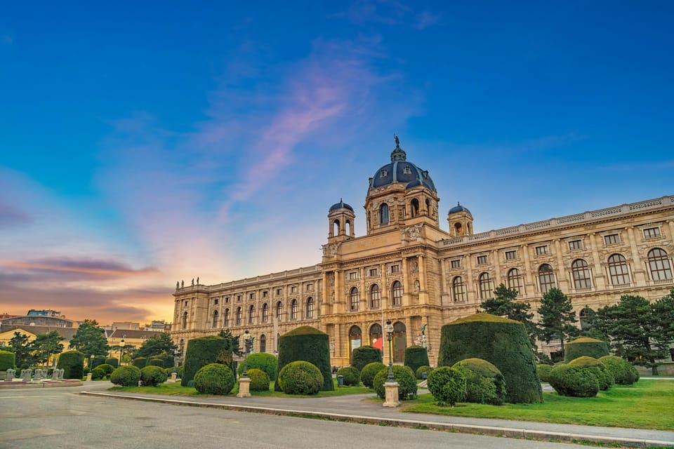 Private Day Trip From Budapest to Vienna and Back - Itinerary Highlights