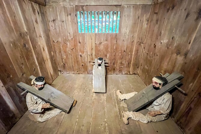 Private Day Trip to Korean Folk Village and Hwaseong Fortress - Meet Your Knowledgeable Guides