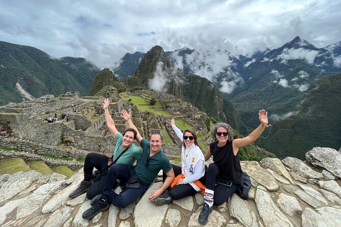 Private Guide in Machupicchu. - Exploring Machu Picchu Landmarks