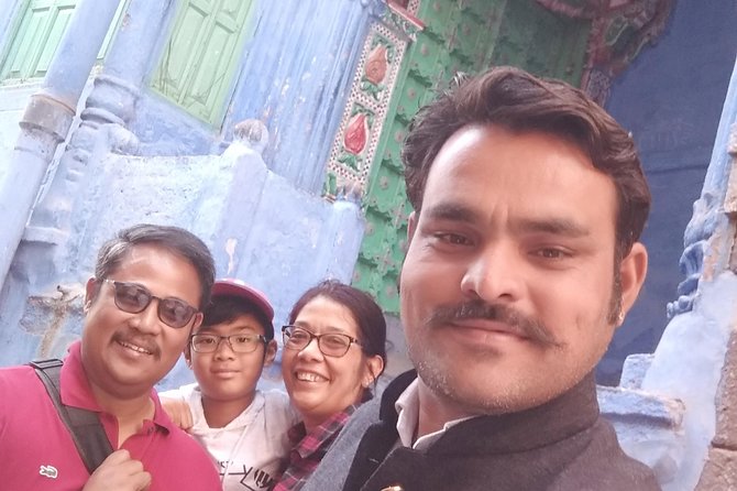 Private Jodhpur Blue City Tour With Hotel Pickup and Drop-Off - Transportation and Guide Services