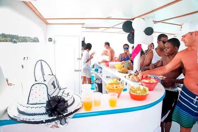 Private Party Boat Tour From Punta Cana With Drinks - Tips for an Enjoyable Experience