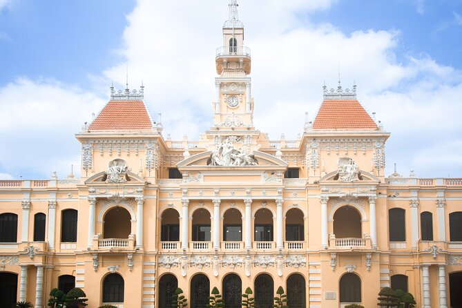 Private Photography Tour & Ho Chi Minh City Exploration By Local - Accessibility Features