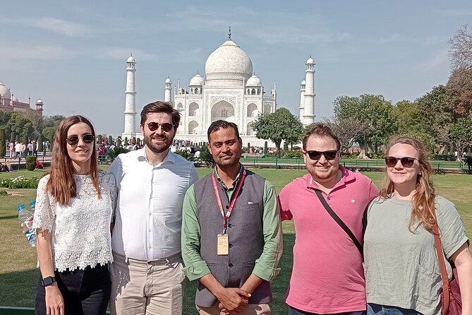 Private Same Day Taj Mahal and Agra Fort Tour By Car From Delhi - Private Tour Experience