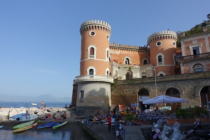 Private Sightseeing Tour in Naples by Vespa - Tour Group Size