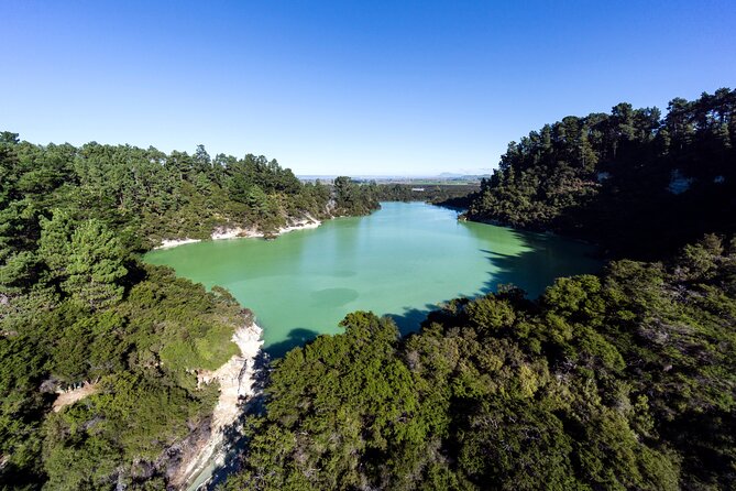 Private Tour [4 Days]: Waitomo Caves, Hobbiton, Rotorua, Hells Gate & Wai-O-Tapu - Day 3: Hells Gate Adventures