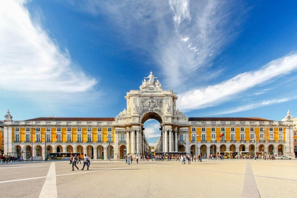 Private Tour All Lisbon Highlights 3h - Alfama Neighborhood