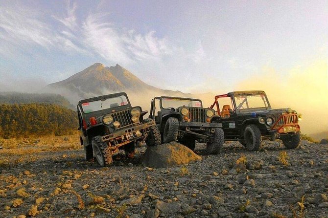 Private Tour: Full Day Lava Tour By Jeep In Merapi Volcano Including Borobudur Sunrise Pawon Mendut and Prambanan Temples Tour - Meeting and Pickup Information