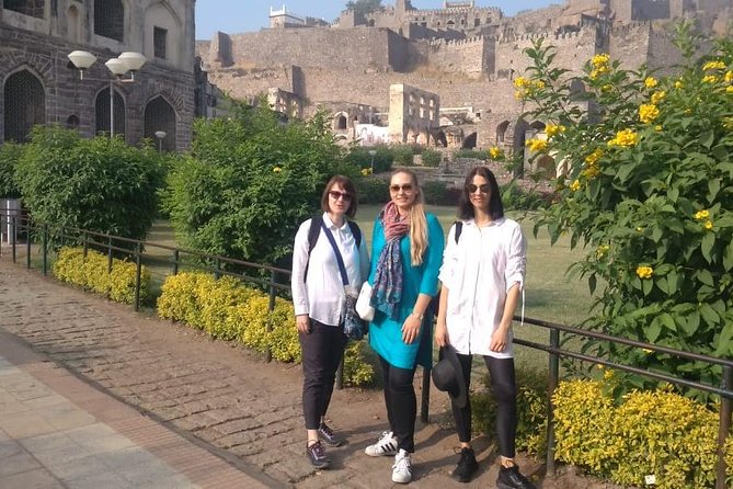 Private Tour of Hyderabad in Car With Guide and Lunch - Tips for a Great Experience