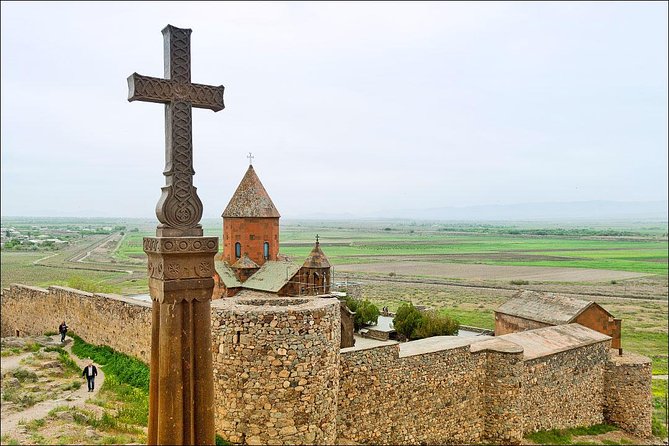 Private Tour to Khor Virap, Hin Areni Wine Factory (Tasting), Noravank, Jermuk - Wine Tasting at Hin Areni