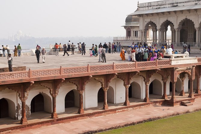 Private Tour:Day Trip to Taj Mahal & Agra Fort From New Delhi - Accessibility Features