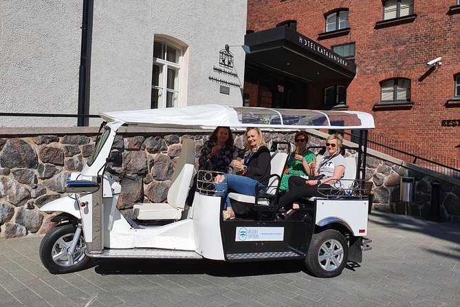 Private Tuktuk Guided Tour in Helsinki 1,5 Hours - Meeting Points and Pickup