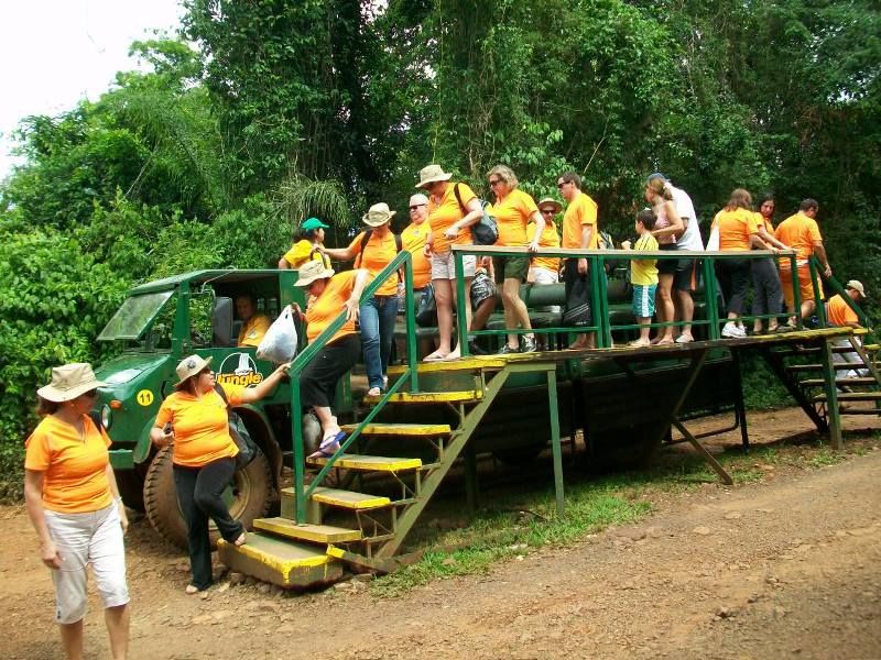 Puerto Iguazú: Iguazu Falls Trip With Jeep Tour & Boat Ride - Jeep Tour Experience