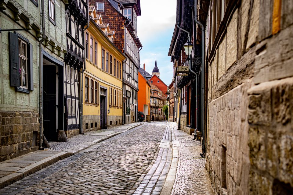 Quedlinburg: Guided City Highlights Walking Tour - Tour Experience Details