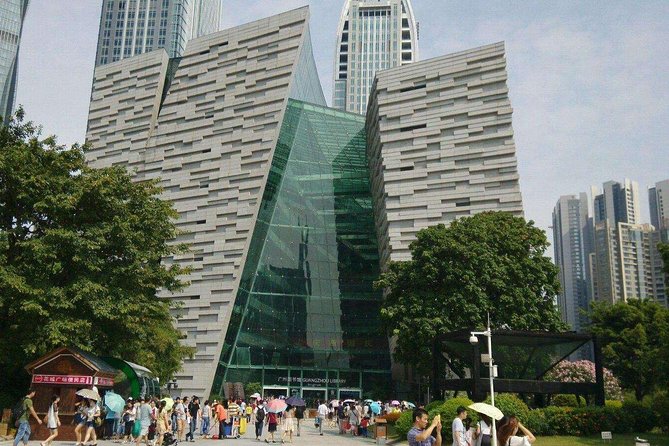 Reputable Private Guangzhou Tour Guide Service by Xaq - About the Guide