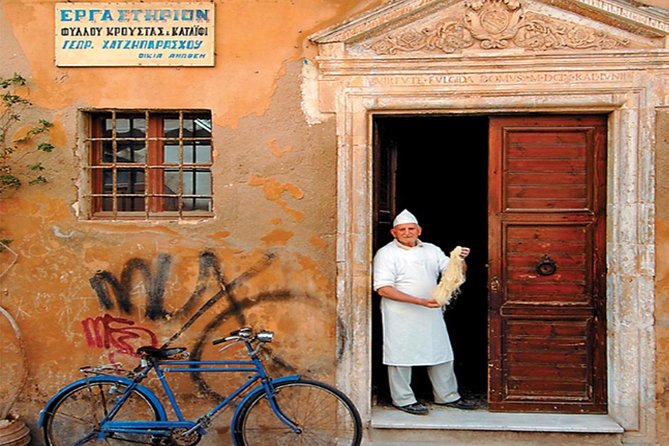 Rethymno Walking & Gastronomy Tour - Discovering Cretan Wine and Beer