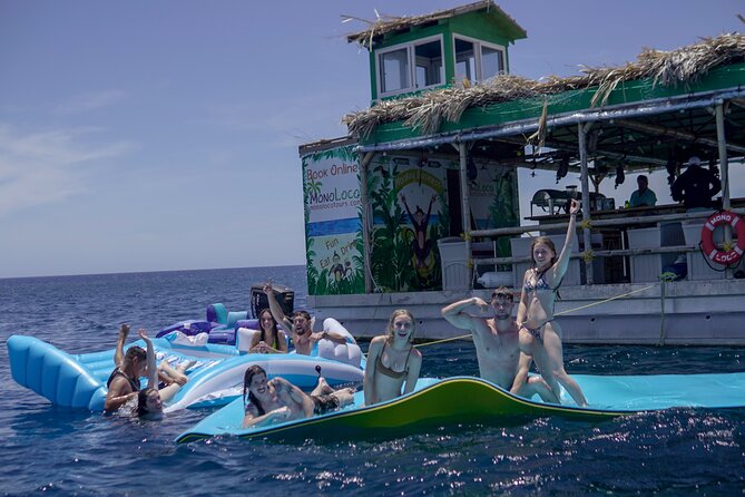 Roatans Best Catamaran Tiki Snorkeling - Accessibility Features
