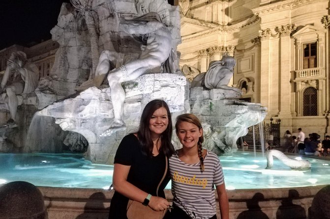 Rome by Night Walking Tour Including Piazza Navona Pantheon and Trevi Fountain - Admiring the Trevi Fountain