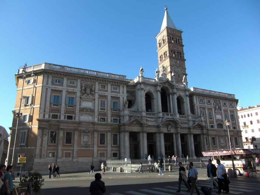 Rome: Christian Basilicas & Secret Catacombs - Exploring the Underground Necropolis