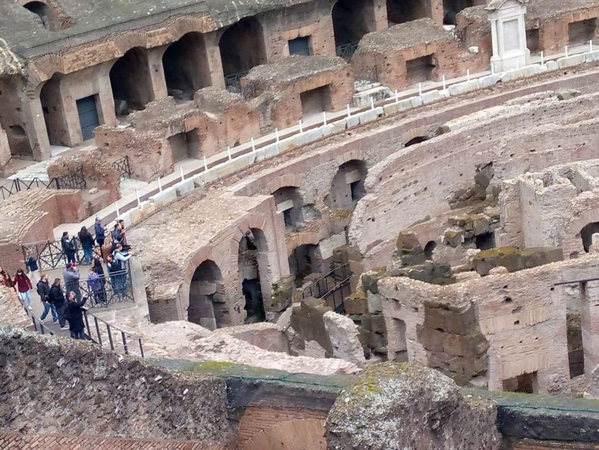 Rome :Colosseum and Forum Tour With a Guarantee of Max 6 Pax - Roman Forum Expedition