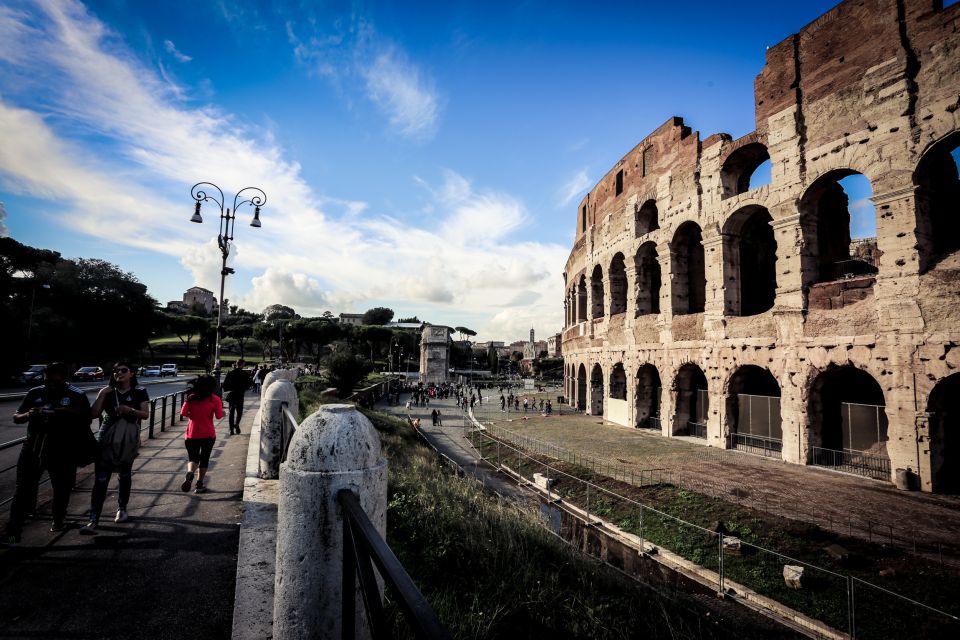 Rome: Colosseum, Forum, & Palatine Hill Ancient Rome Tour - Experience Ancient Rome