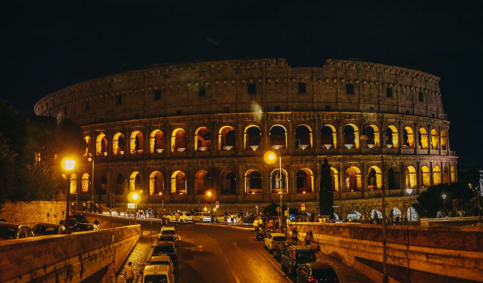 Rome: Small-Group Night Tour With Pizza and Gelato - Piazza Navona: La Dolce Vita