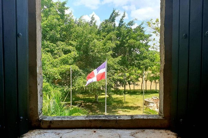Safari Discovery to Boca De Yuma – Nature, Discovery and History of a Population - Cultural Insights and Discoveries