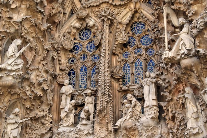 Sagrada Familia: Fast Track Guided Tour With Optional Tower - Additional Information