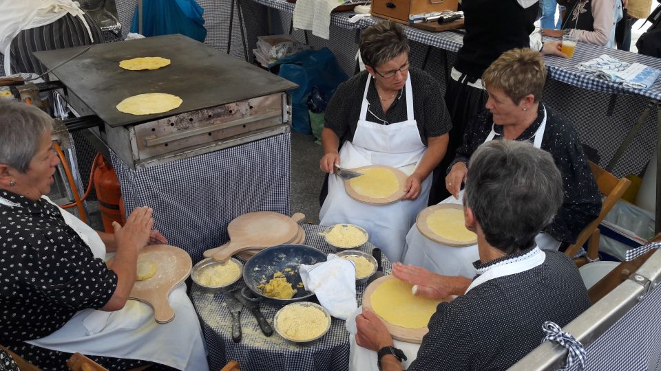 San Sebastian: Famous Local Basque Cooking Club Private Meal - Exploring San Sebastian